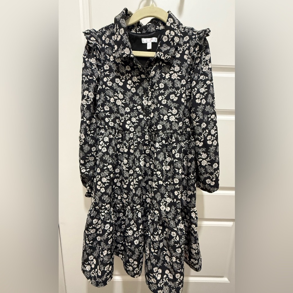 Tahari Girl’s Boho Tiered Dress. Black & White Floral. Size 6.